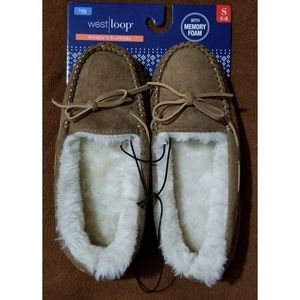 New Womens West Loop Tan Moccasin Slippers Memory Foam S 5-6